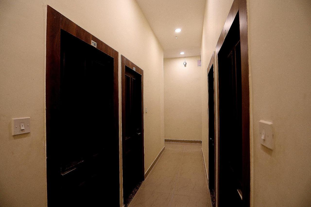 Flagship 13641 Elgin Terrace Hotel Alipur  Exterior photo